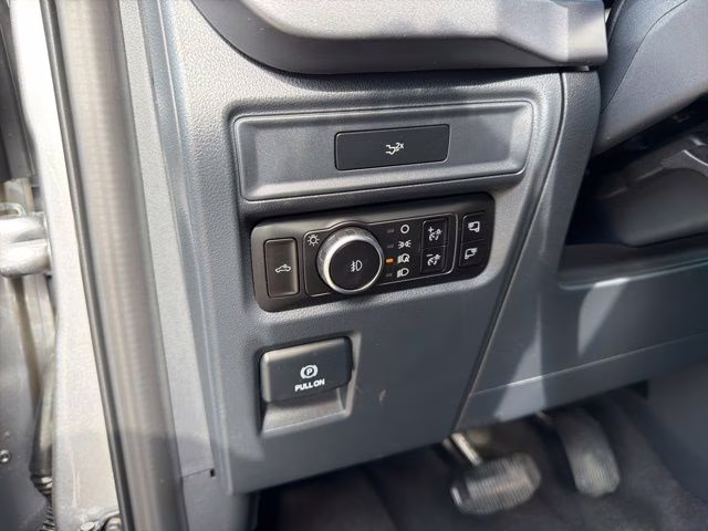 2026 Iconic Silver Metallic Ford F-150 XLT 4X4 Truck