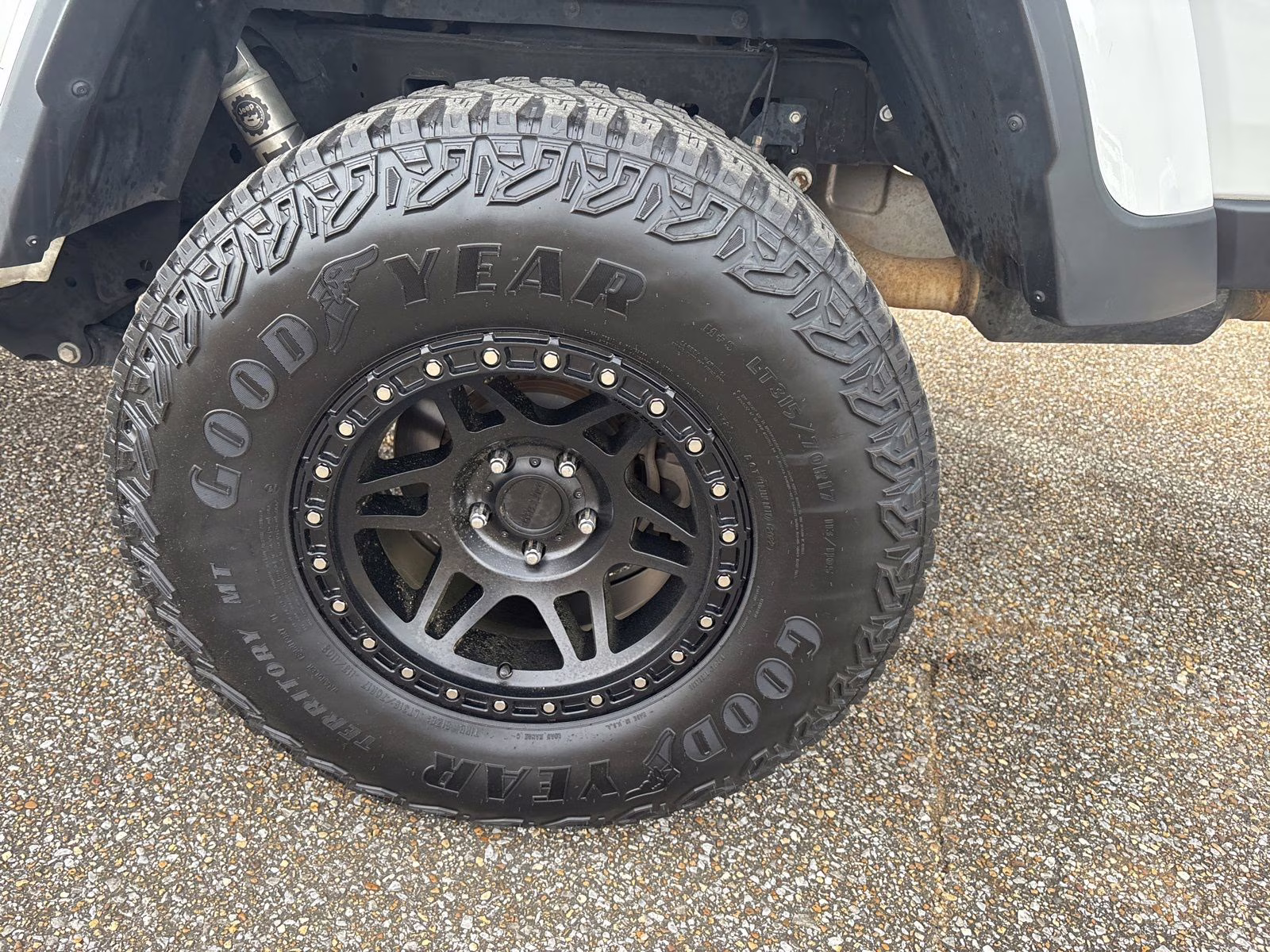 2021 Bright White Clearcoat Jeep Gladiator Sport 4X4 Truck