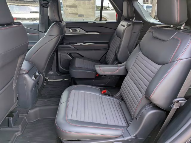 2026 Black Ford Explorer ST-Line RWD SUV