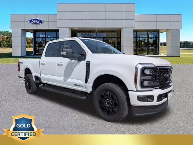 2026 White Metallic Ford Super Duty F-250 SRW LARIAT 4X4 Truck