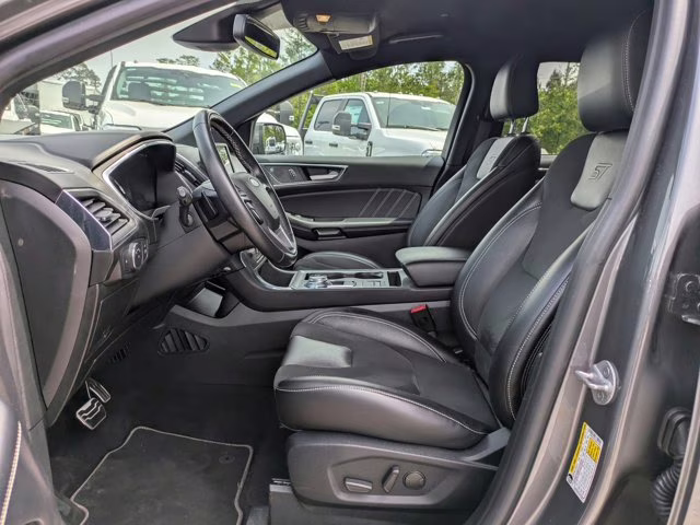 2021 Gray Metallic Ford Edge ST AWD SUV