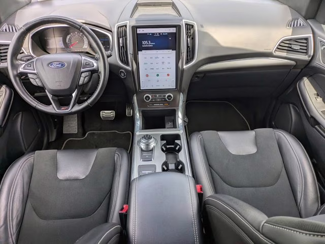 2021 Gray Metallic Ford Edge ST AWD SUV