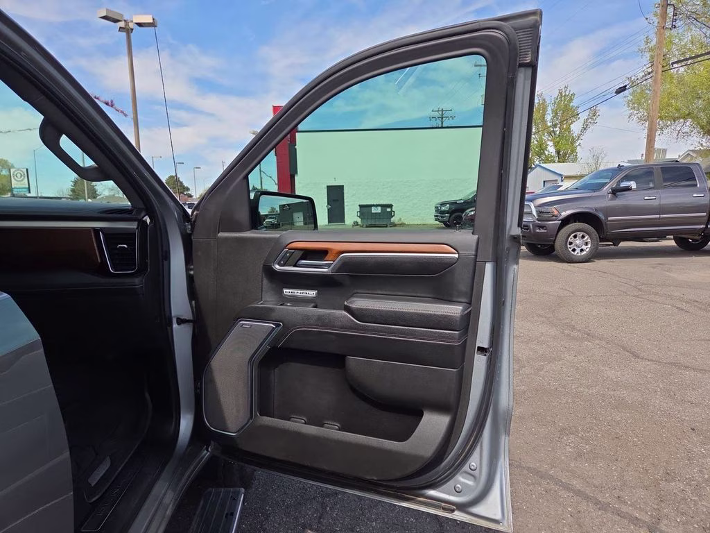 2023 Sterling Metallic GMC Sierra 1500 Denali 4X4 Truck
