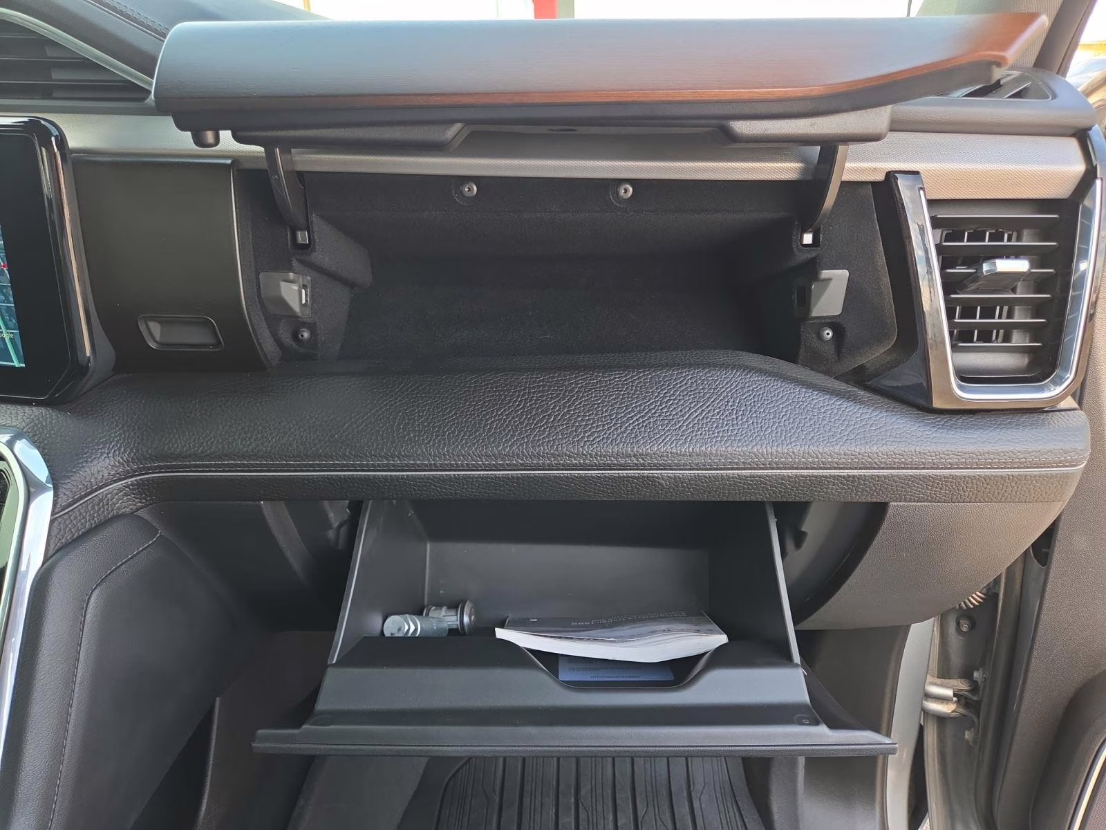 2023 Sterling Metallic GMC Sierra 1500 Denali 4X4 Truck