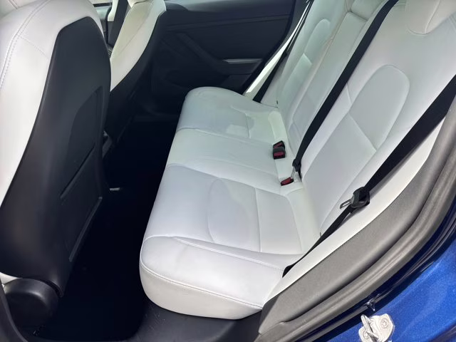 2022 Deep Blue Metallic Tesla Model 3 AWD Sedan