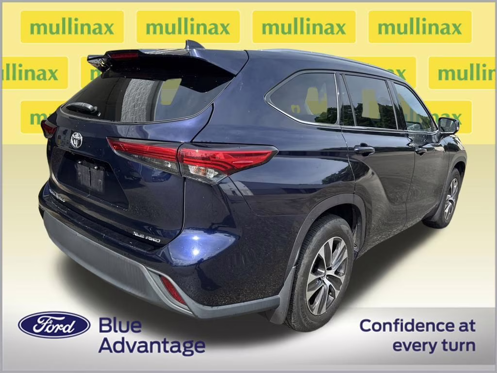 2021 Blueprint Toyota Highlander XLE AWD SUV