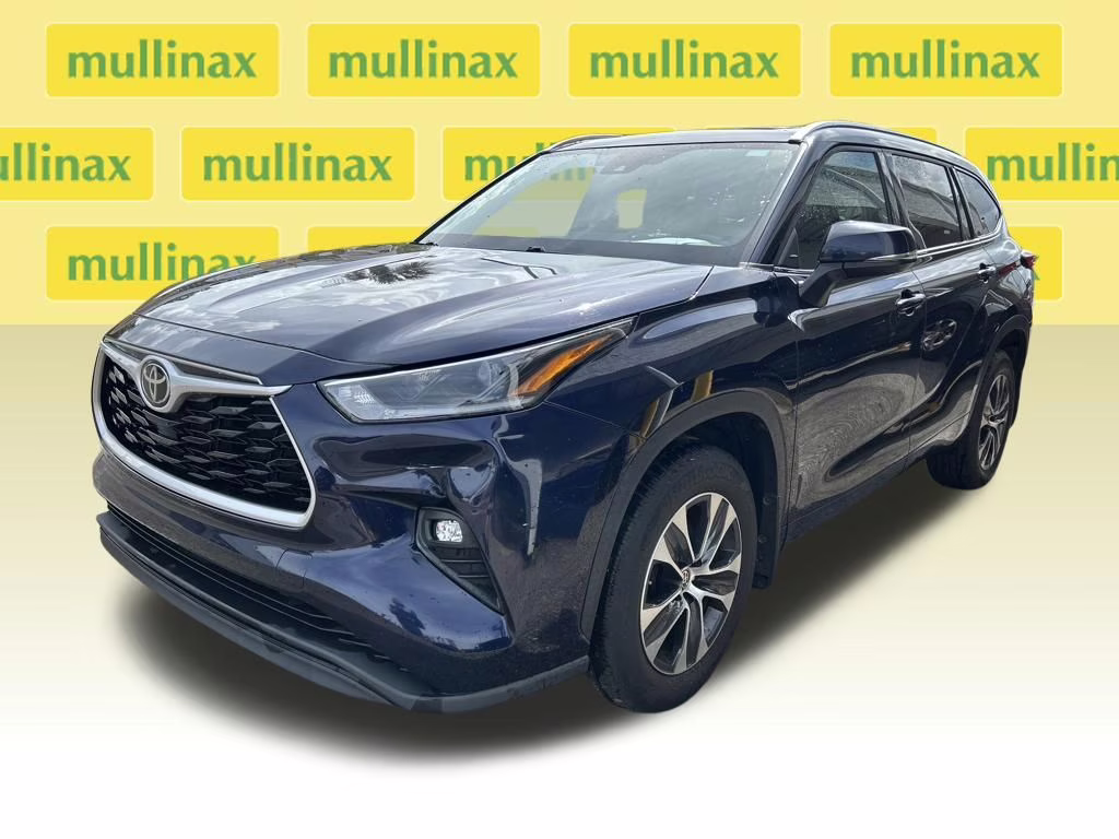 2021 Blueprint Toyota Highlander XLE AWD SUV