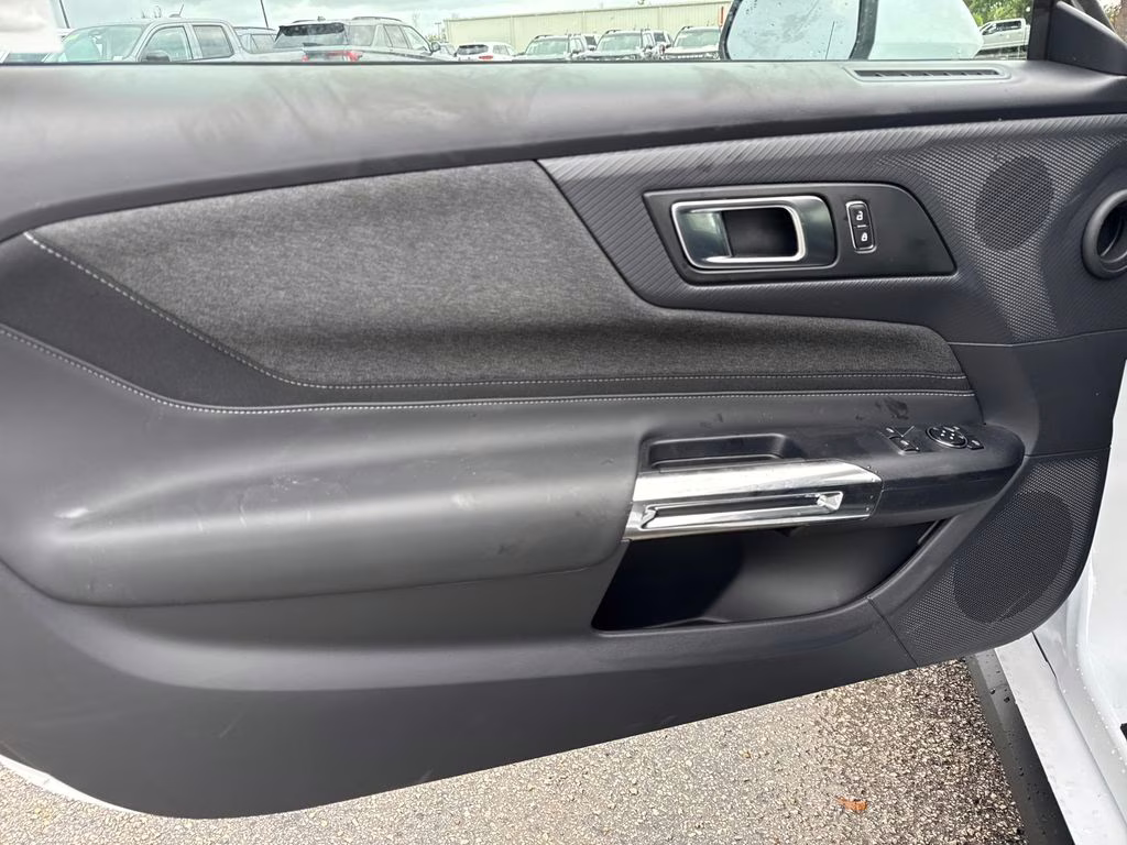 2026 Oxford White Ford Mustang EcoBoost RWD Coupe