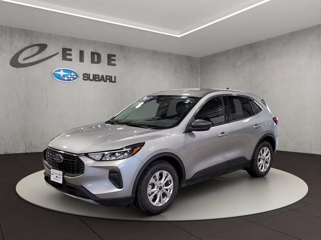 2024 Silver Metallic Ford Escape Active FWD SUV