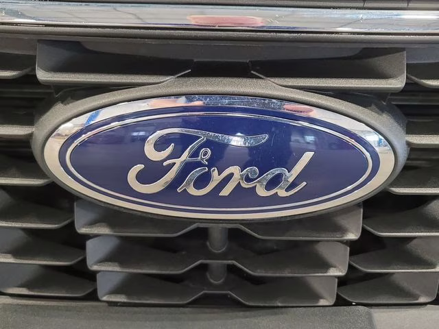 2024 Silver Metallic Ford Escape Active FWD SUV