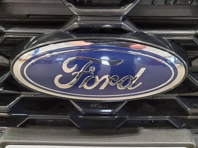 2025 Agate Black Metallic Ford Escape ST-Line FWD SUV