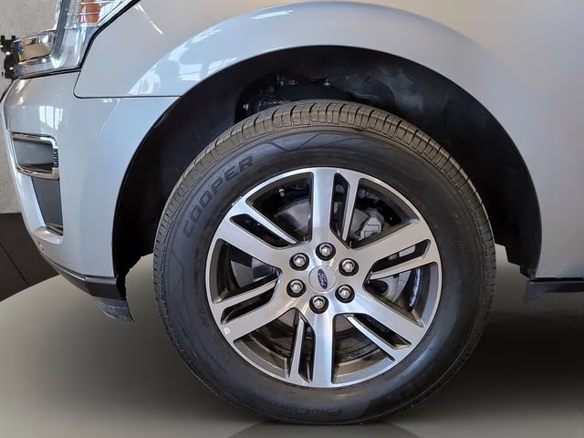 2023 Iconic Silver Metallic Ford Expedition Max Limited 4X4 SUV