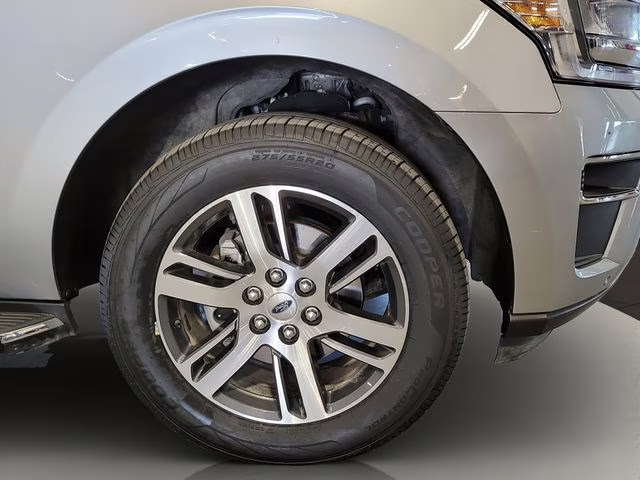 2023 Iconic Silver Metallic Ford Expedition Max Limited 4X4 SUV