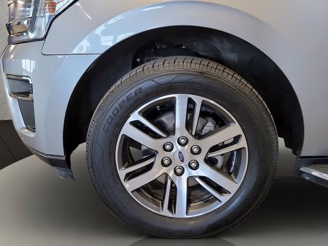 2023 Iconic Silver Metallic Ford Expedition Max Limited 4X4 SUV