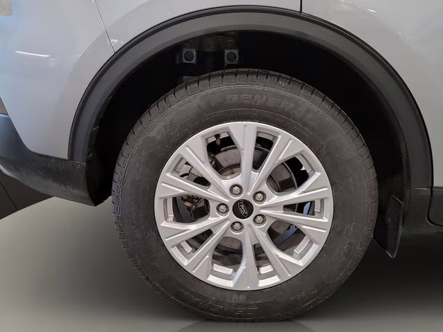 2024 Silver Metallic Ford Escape Active FWD SUV