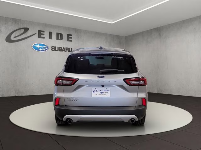 2024 Silver Metallic Ford Escape Active FWD SUV