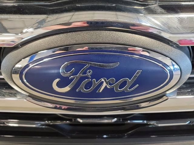 2023 Iconic Silver Metallic Ford Expedition Max Limited 4X4 SUV