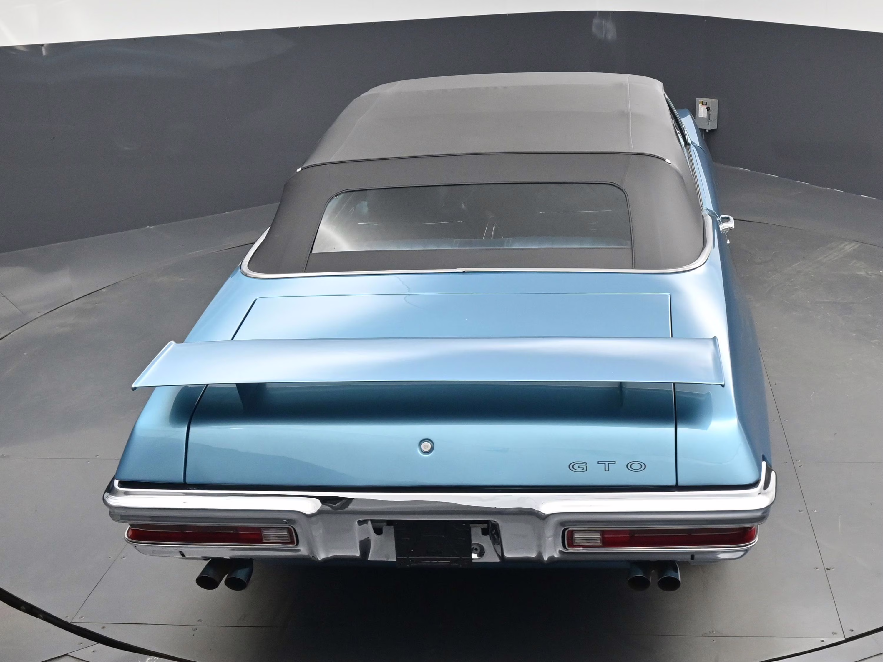 1970 Bermuda Blue Pontiac GTO RamAir III