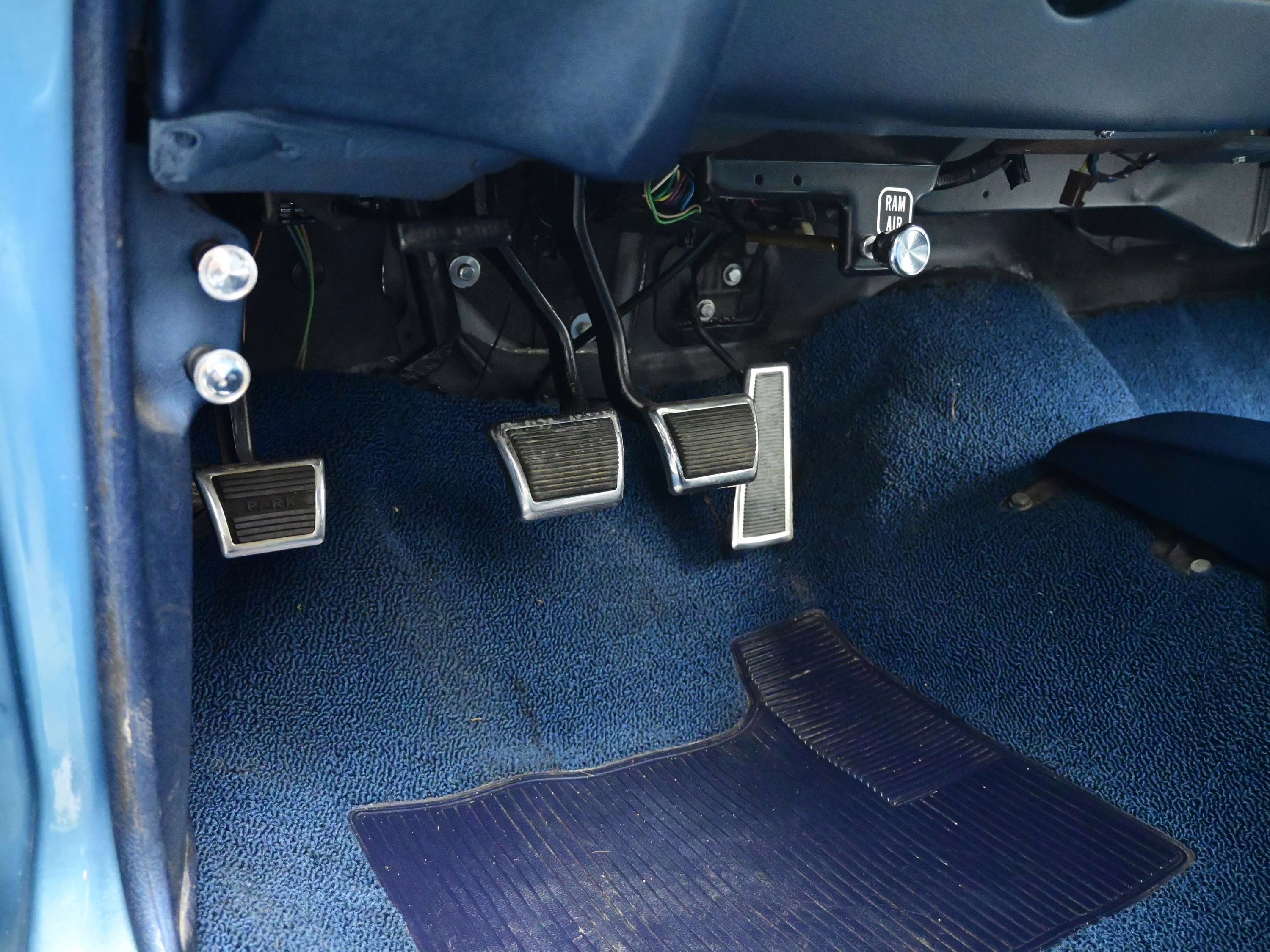 1970 Bermuda Blue Pontiac GTO RamAir III