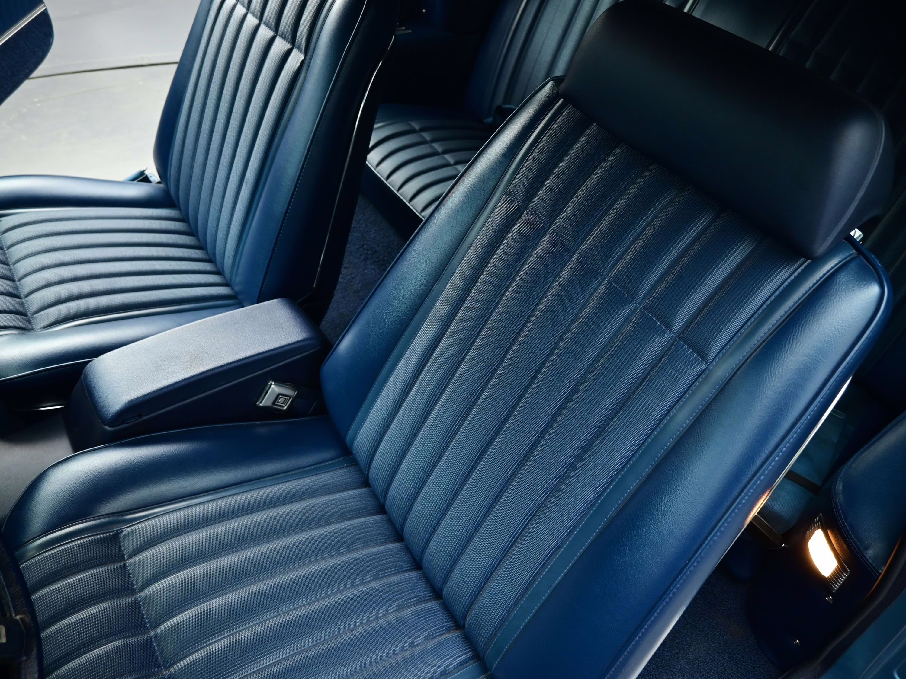 1970 Bermuda Blue Pontiac GTO RamAir III