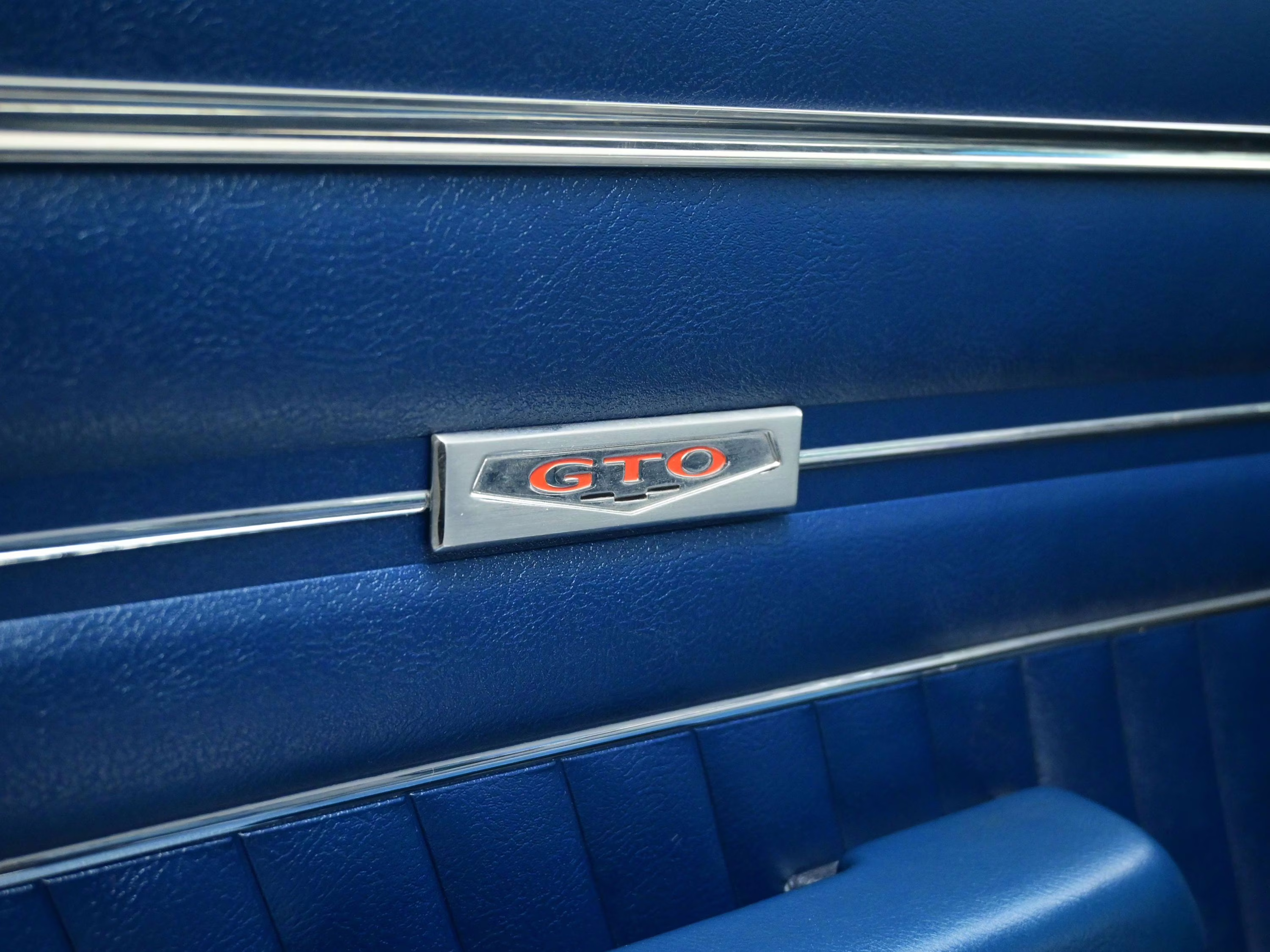 1970 Bermuda Blue Pontiac GTO RamAir III