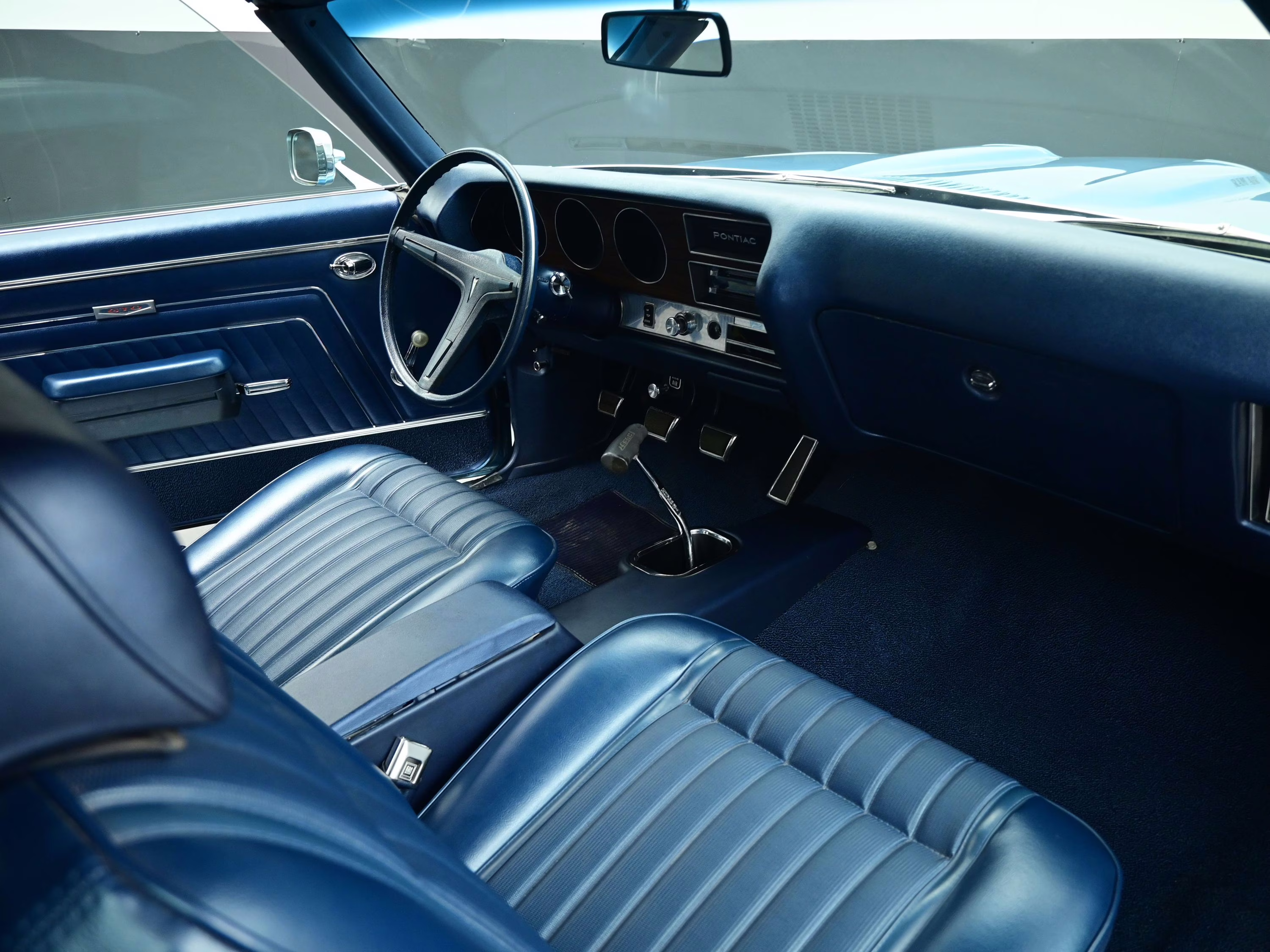 1970 Bermuda Blue Pontiac GTO RamAir III