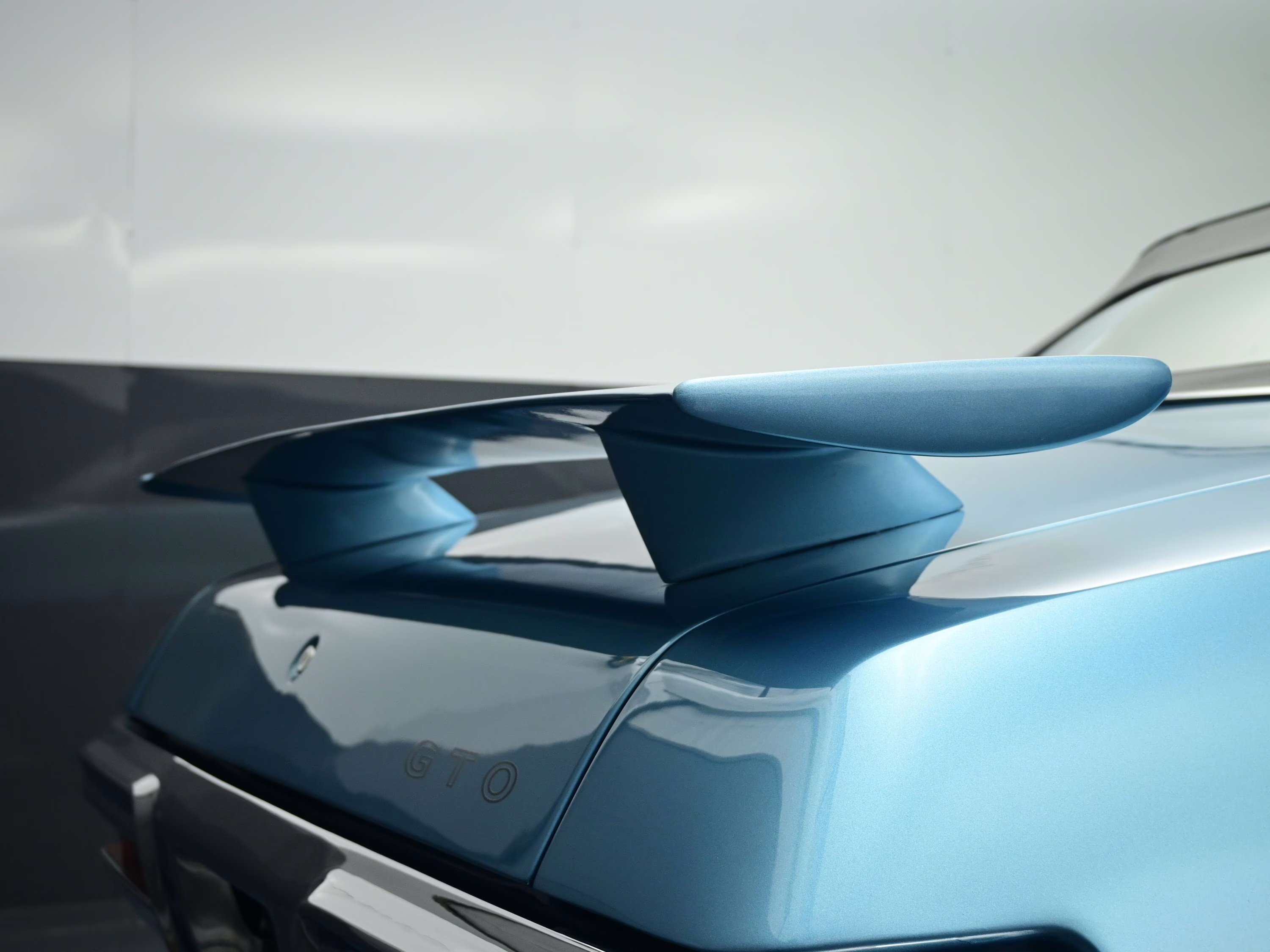 1970 Bermuda Blue Pontiac GTO RamAir III