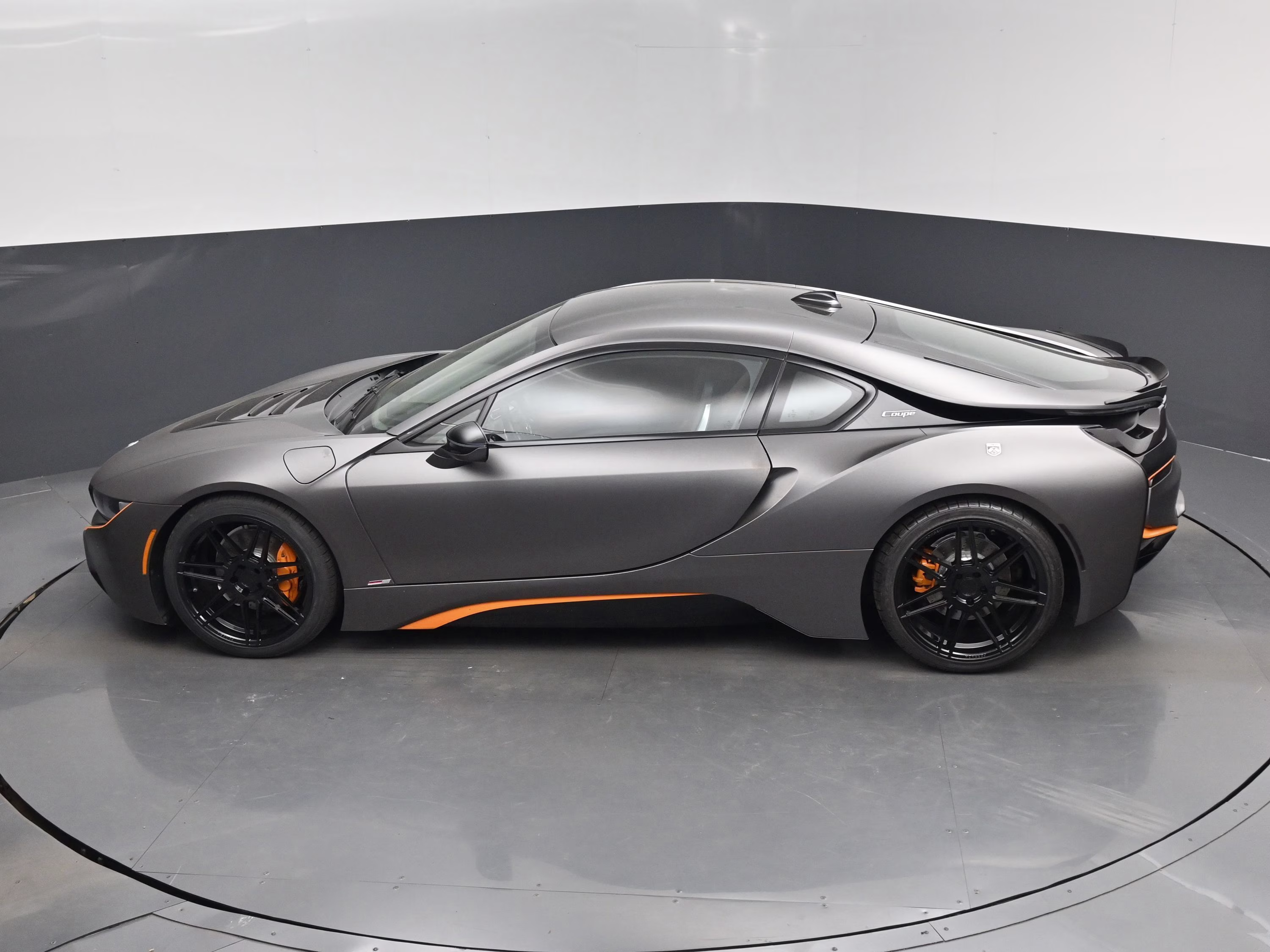 2019 Individual Donington Gray Met w/Frozen Gray Accent BMW i8 Base AWD Coupe