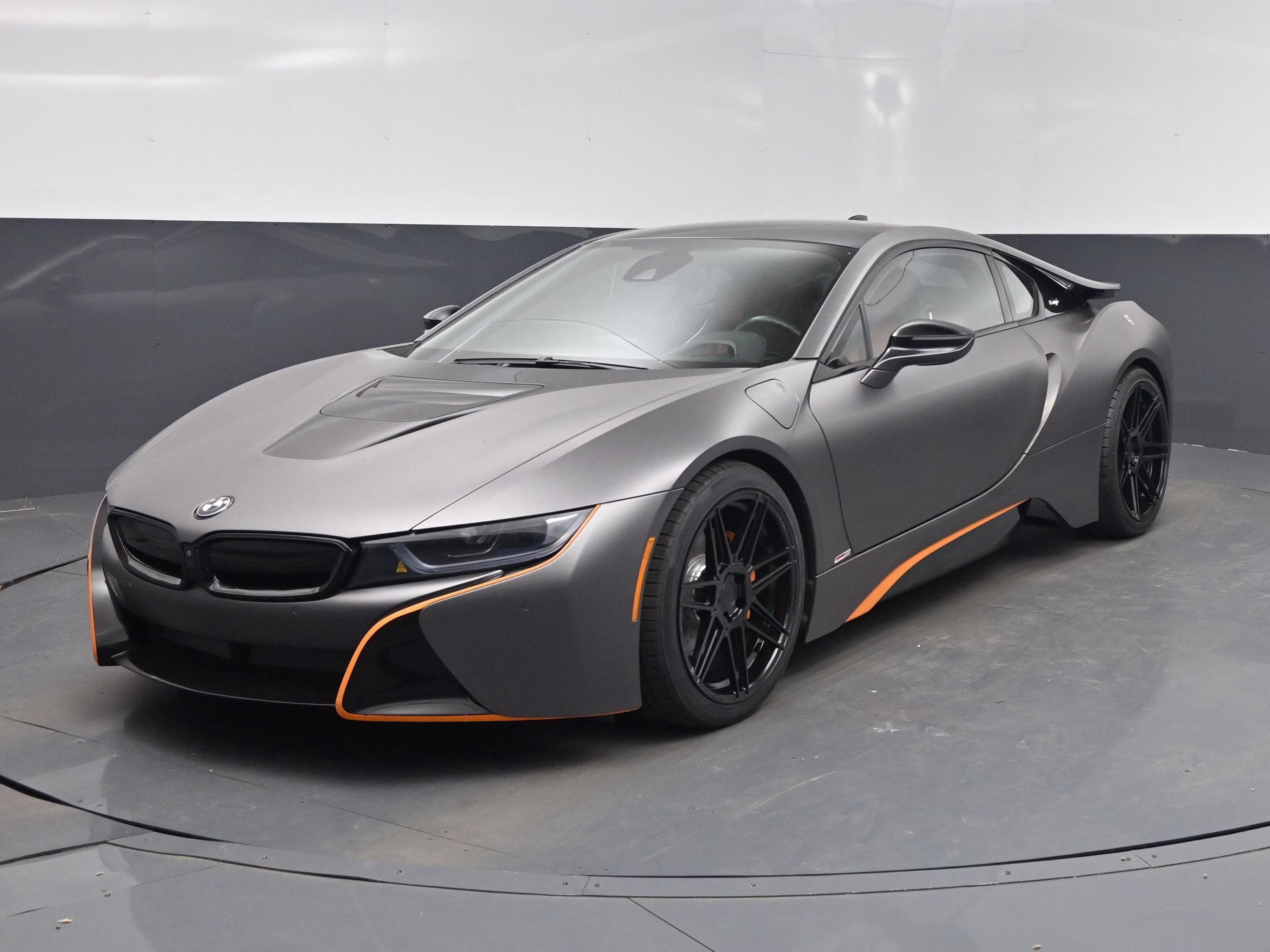 2019 Individual Donington Gray Met w/Frozen Gray Accent BMW i8 Base AWD Coupe