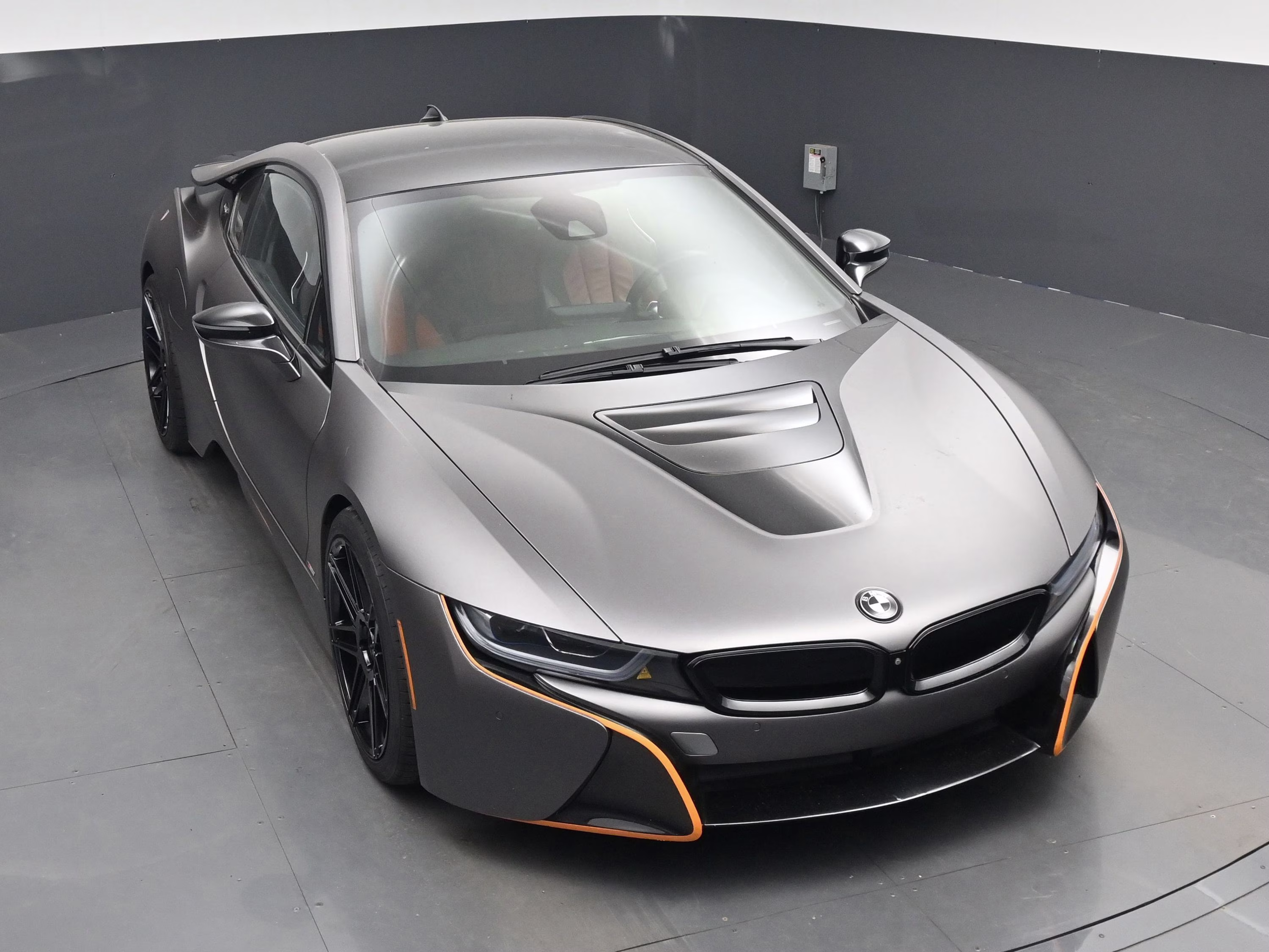 2019 Individual Donington Gray Met w/Frozen Gray Accent BMW i8 Base AWD Coupe