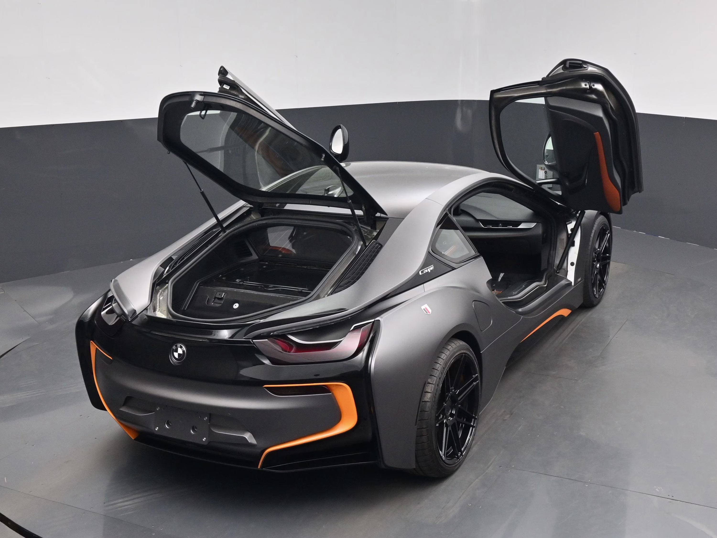 2019 Individual Donington Gray Met w/Frozen Gray Accent BMW i8 Base AWD Coupe