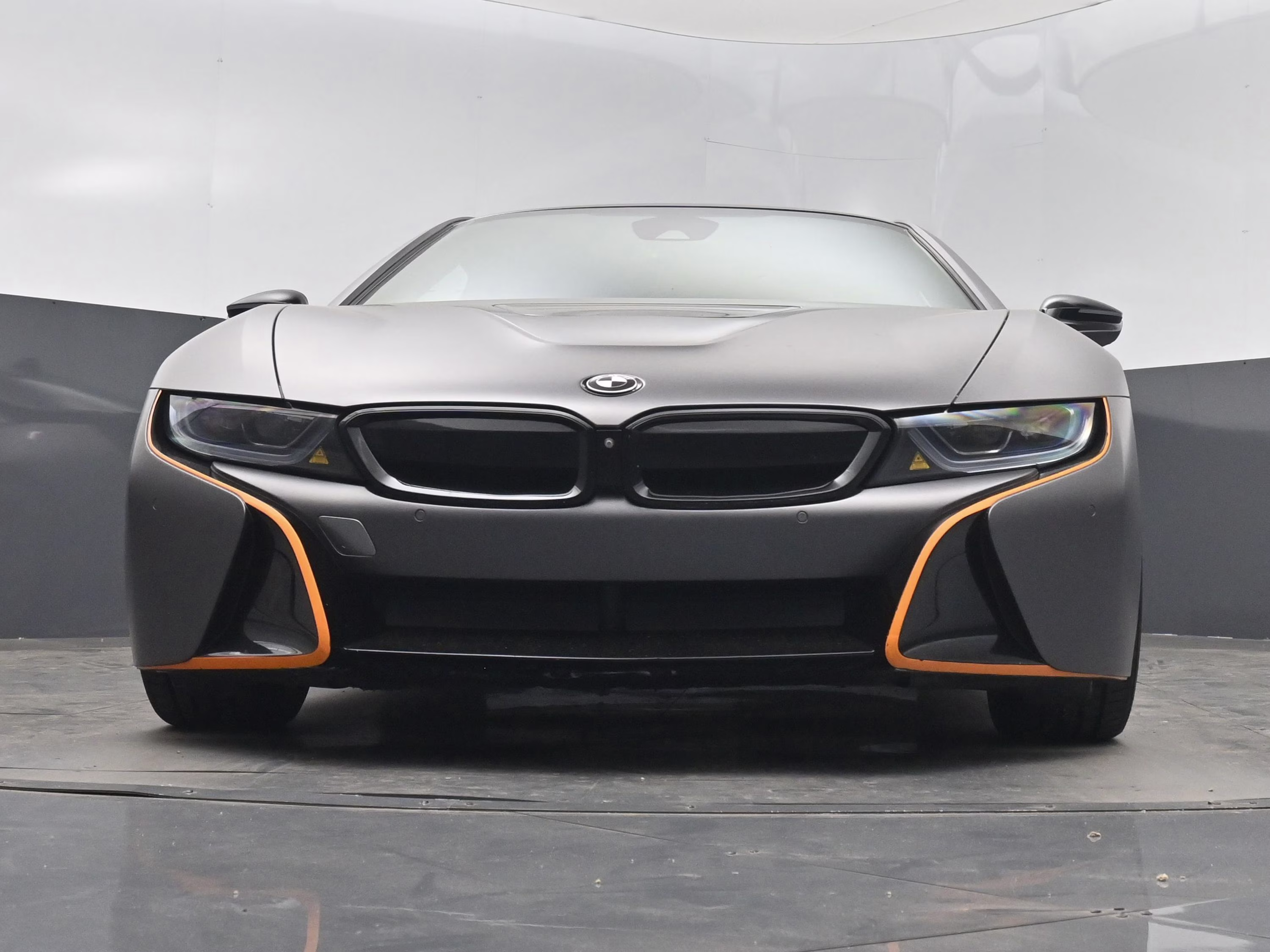 2019 Individual Donington Gray Met w/Frozen Gray Accent BMW i8 Base AWD Coupe