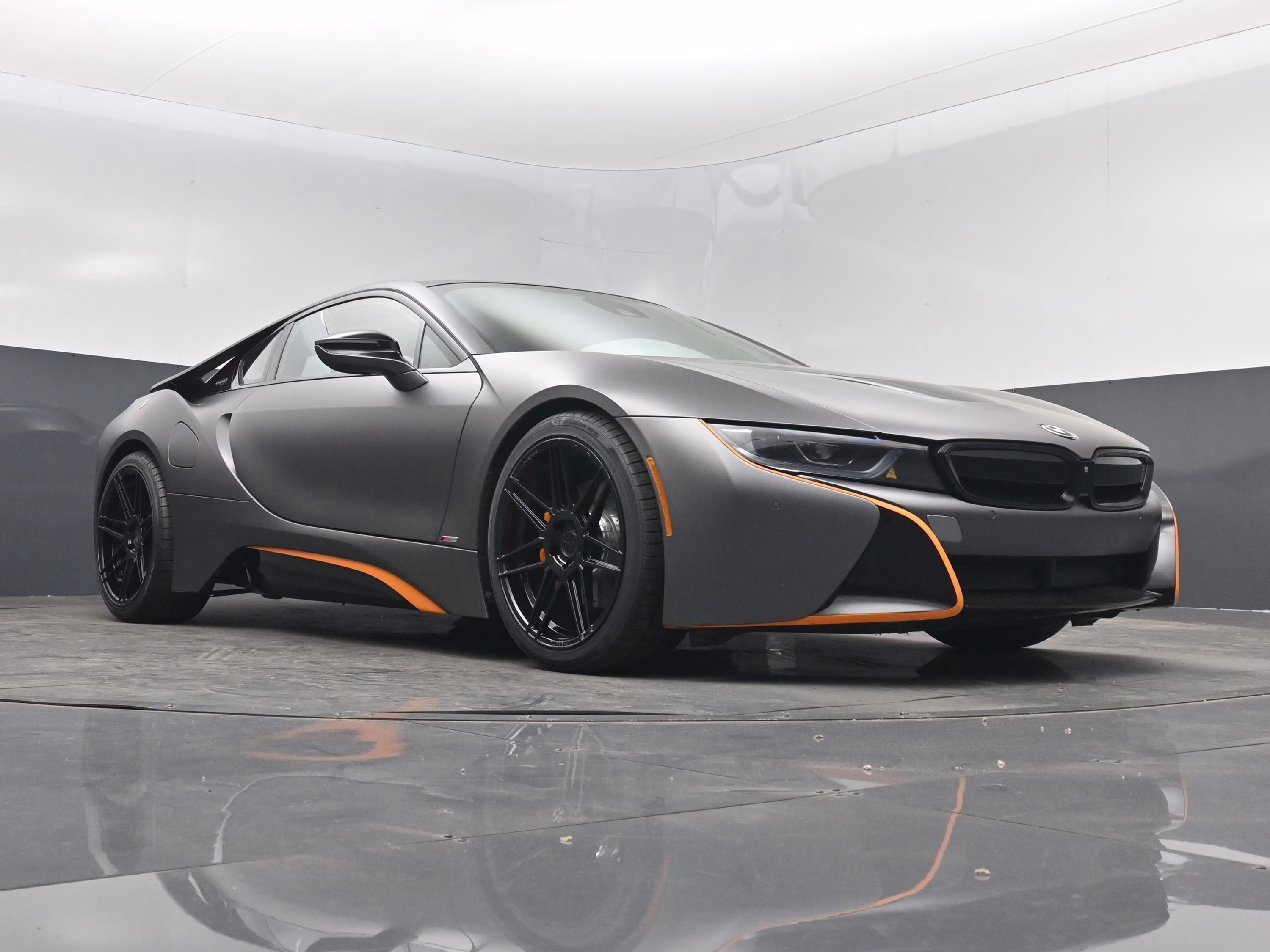 2019 Individual Donington Gray Met w/Frozen Gray Accent BMW i8 Base AWD Coupe