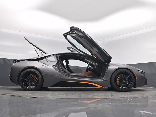 2019 Individual Donington Gray Met w/Frozen Gray Accent BMW i8 Base AWD Coupe