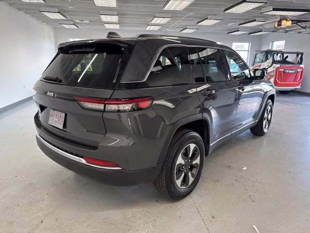 2023 Baltic Gray Metallic Clearcoat Jeep Grand Cherokee 4xe 4X4 SUV