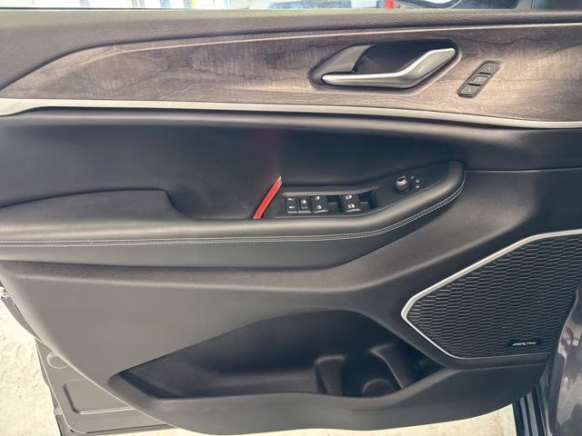 2023 Baltic Gray Metallic Clearcoat Jeep Grand Cherokee 4xe 4X4 SUV