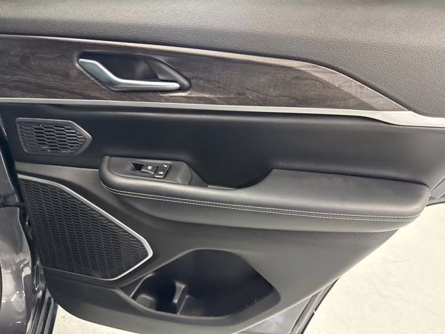 2023 Baltic Gray Metallic Clearcoat Jeep Grand Cherokee 4xe 4X4 SUV