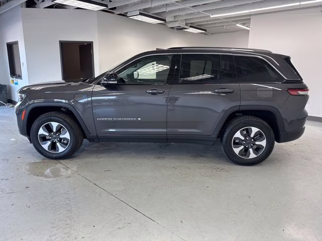 2023 Baltic Gray Metallic Clearcoat Jeep Grand Cherokee 4xe 4X4 SUV