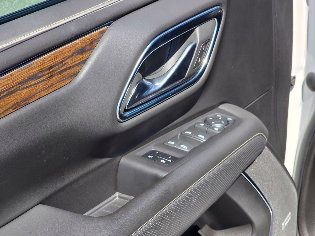 2023 Iridescent Pearl Tricoat Chevrolet Tahoe Premier 4X4 SUV