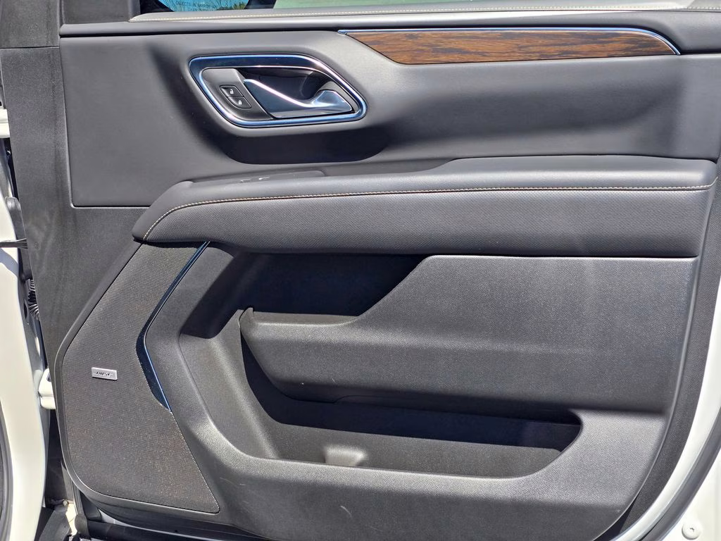 2023 Iridescent Pearl Tricoat Chevrolet Tahoe Premier 4X4 SUV