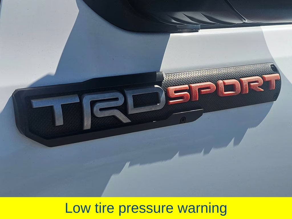 2022 Super White Toyota Tacoma TRD Sport 4X4 Truck