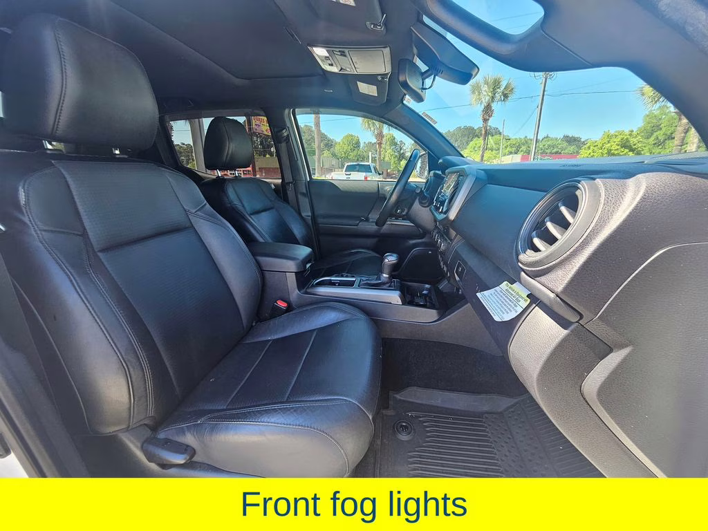 2022 Super White Toyota Tacoma TRD Sport 4X4 Truck