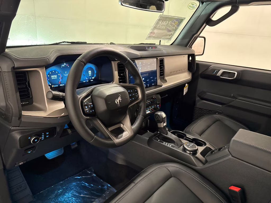 2026 Oxford White Ford Bronco Outer Banks 4X4 SUV