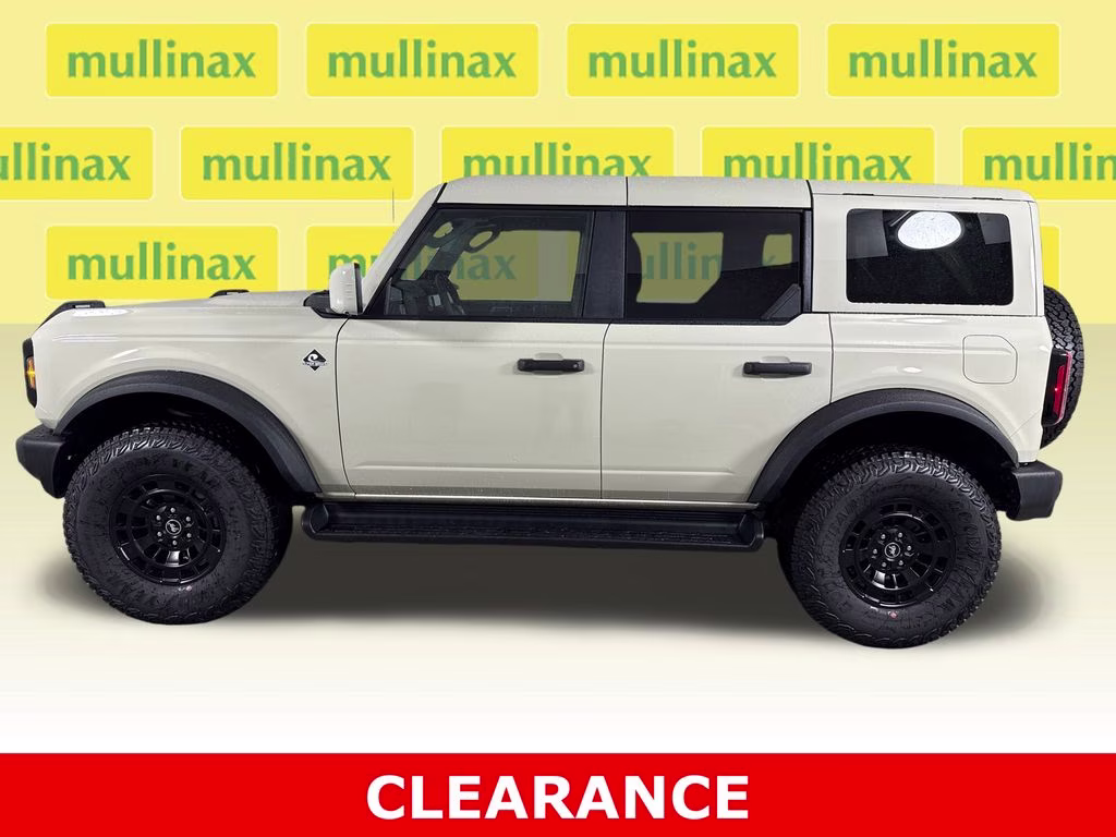 2026 Desert Sand Ford Bronco Outer Banks 4X4 SUV