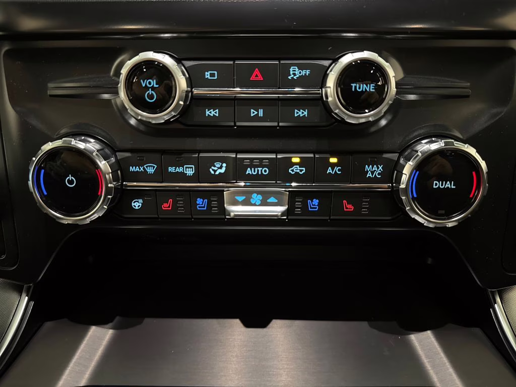 2026 Star White Metallic Tri-Coat Ford F-150 Platinum 4X4 Truck