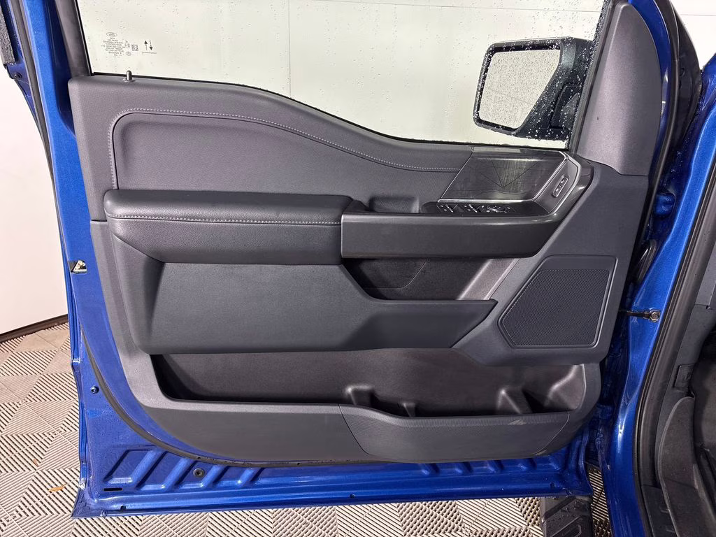 2023 Blue Metallic Ford F-150 XLT 4X4 Truck