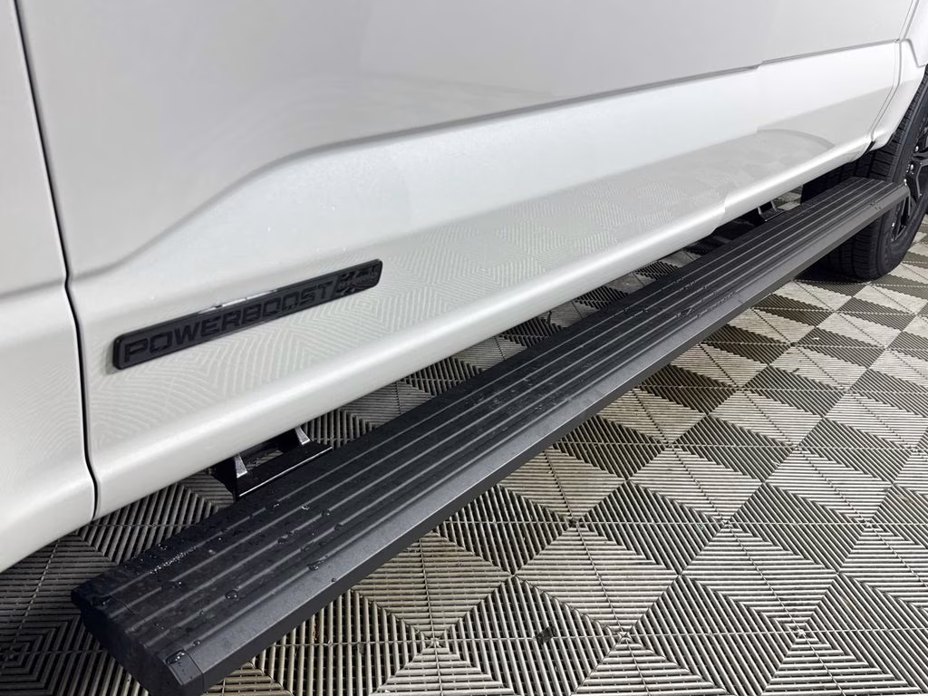 2026 Star White Metallic Tri-Coat Ford F-150 Platinum 4X4 Truck