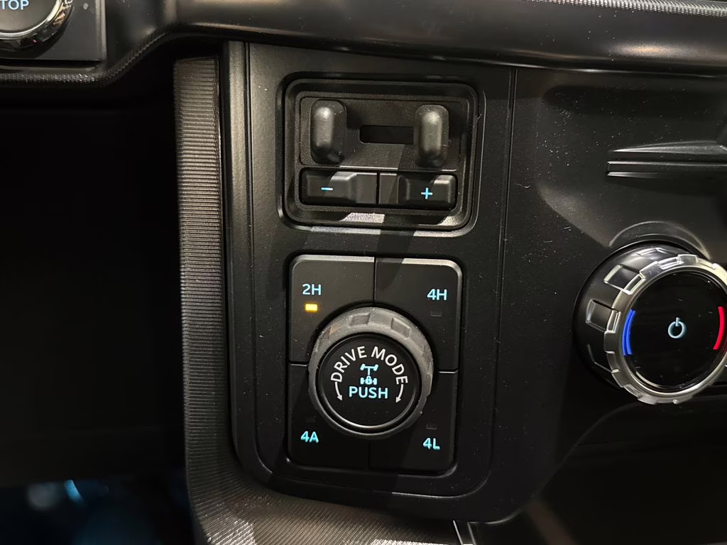 2026 Star White Metallic Tri-Coat Ford F-150 Platinum 4X4 Truck