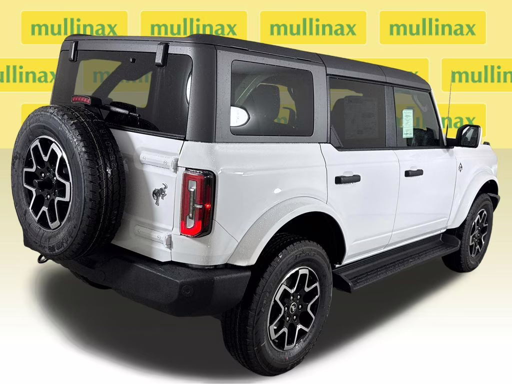 2026 Oxford White Ford Bronco Outer Banks 4X4 SUV