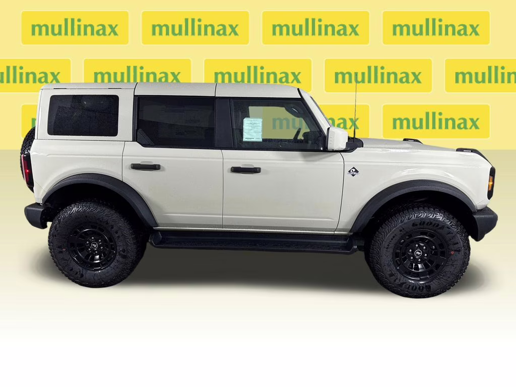 2026 Desert Sand Ford Bronco Outer Banks 4X4 SUV